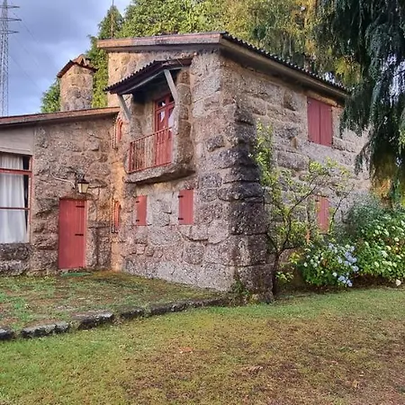 Moradia No Geres - O Africanista Soengas