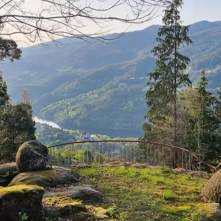 Moradia No Gerês - O Africanista Casa de Férias *